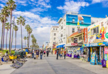 Promenáda ve Venice Beach Los Angeles