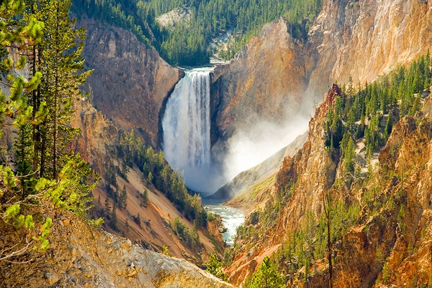 Vodopád v Yellowstone národním parku